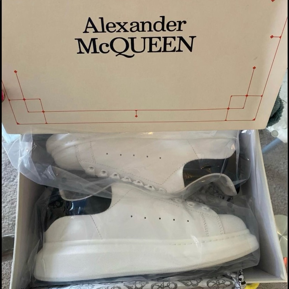 Alexander Mcqueens